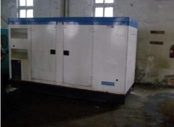 西藏康明斯150kw大型柴油二手发电机组